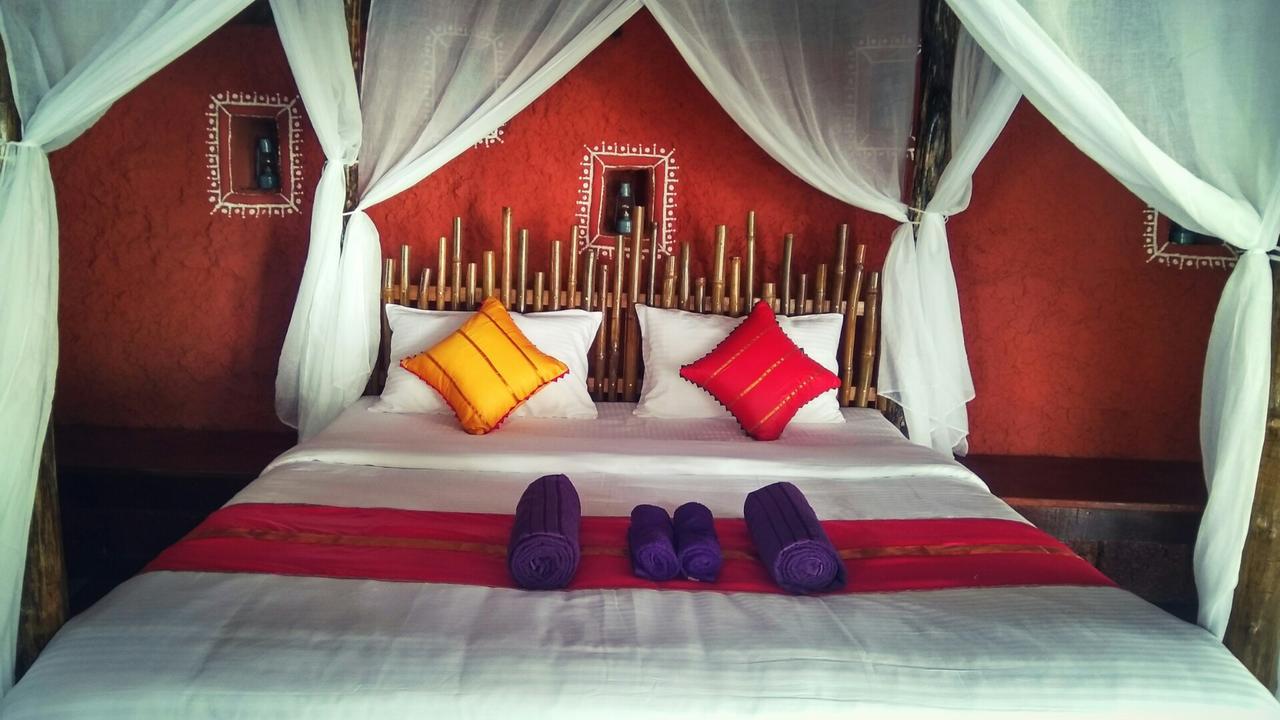 Belantara Beach Front Hotel Vengurla Екстериор снимка