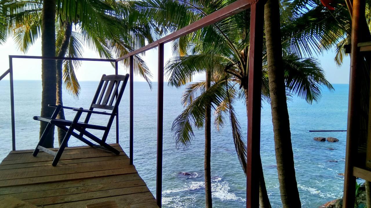 Belantara Beach Front Hotel Vengurla Стая снимка