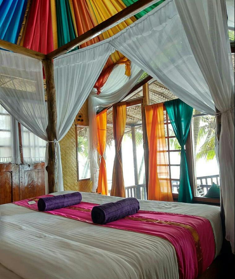 Belantara Beach Front Hotel Vengurla Екстериор снимка
