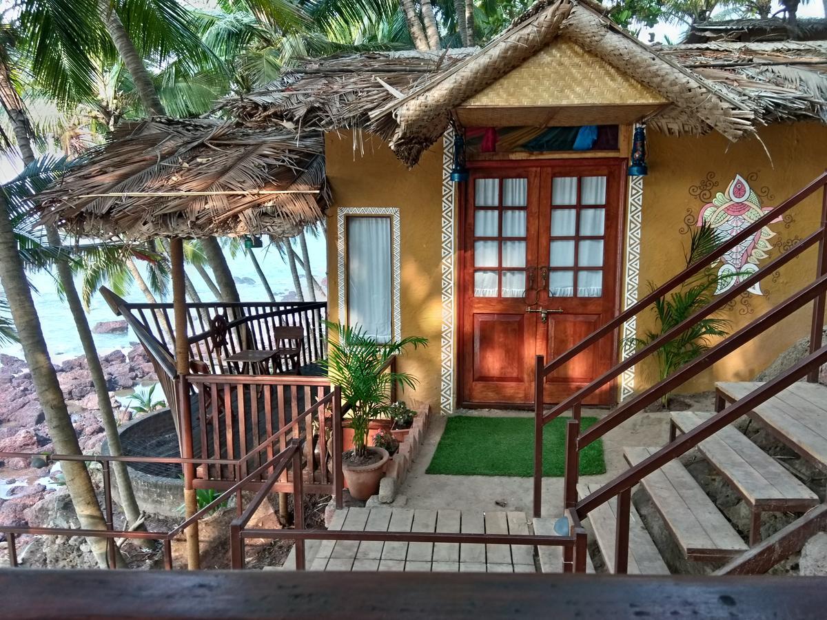 Belantara Beach Front Hotel Vengurla Екстериор снимка